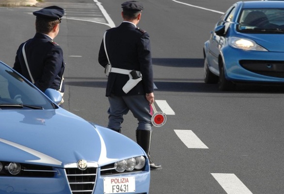 POLIZIA-AUTOSTRADA