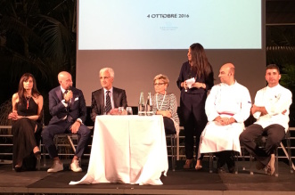 foto da sx
Sabrina Gagliano,lifc catania
Claudio Miceli
Giuseppe Magazzù
Liliana Modica, lifC messina,
Agata Saccone
Seby Sorbello
pietro D'Agostino