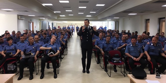 Momento di istruzione del C.te Prov.CC di Messina