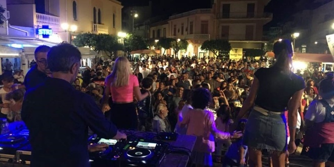 Capo d'orlando Discoteca-Radio-102.5