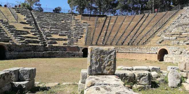 TINDARI TEATRO GRECO