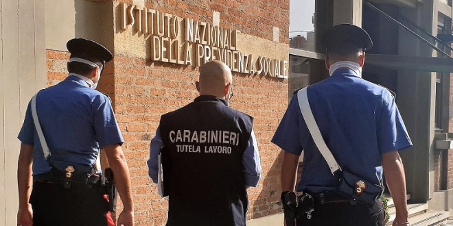 foto Carabinieri reddito cittadinanza