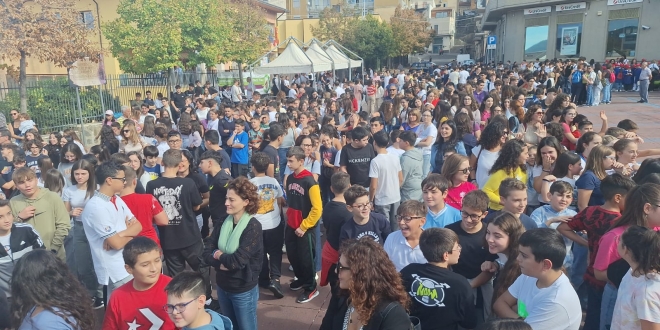 STUDENTI ALLA SAGRA DEL PISTACCHIO 1